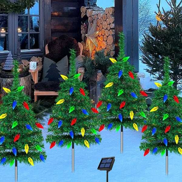 （1 pcs）4-in-1 Aurora Haven Outdoor LED Light (with 80 strawberry decorations)